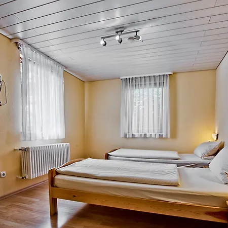 Landgasthaus Kreuz Beim Tom 2* Rastatt